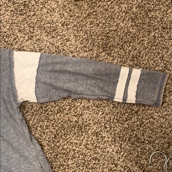 Pullover - Picture 2 of 2